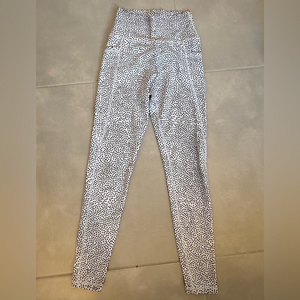 BuffBunny Black and White Patterned Leggings